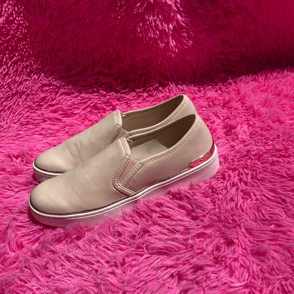 London Rebel slip on loafers with gold tone faux chrome accents size 6